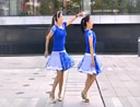 漓江飞舞广场舞《轻轻吻》32步双人对跳 背面演示及分解教学 编舞青春飞舞