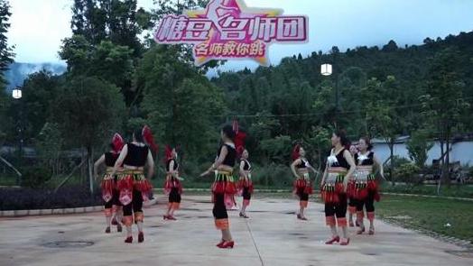 美丽秋霜广场舞《水边的格桑梅朵》藏族舞 背面演示及分解教学 编舞