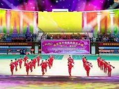 金社杨市小钱车行广场舞 红红火火唱起来 变队形比赛