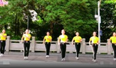 燕燕广场舞《你傻不傻》原创步子舞32步 演示和分解动作教学 编舞燕燕