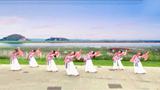 漳州青果广场舞  幸福在前方 正背团队表演版