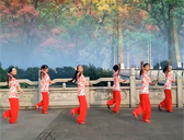 漓江飞舞原创广场舞 八月桂花遍地开 秧歌步子舞教学