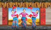 南漳荣荣广场舞《大姑娘美大姑娘浪》原创手绢舞 演示和分解动作教学