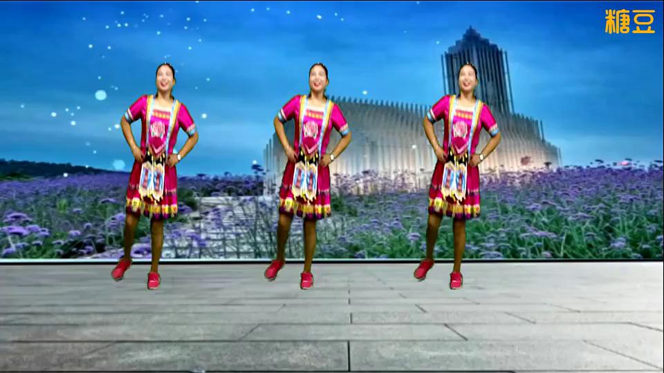 安化艾艾广场舞《荞麦花开》32步彝族舞蹈