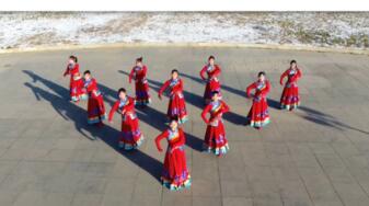 云裳广场舞《草原的歌谣》蒙古舞队形版 10人演示