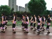 上海香何花广场舞十八的姑娘一朵花 附分解动作教学 原创编舞缘分