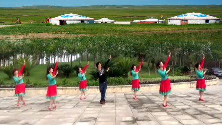 广场舞《美丽的佩枯措》藏族传统的舞蹈非常好看又简单易学