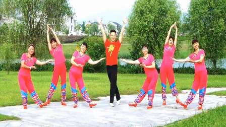 糖豆广场舞课堂第二季母亲节舞蹈视频精选成都兰新广场舞《母亲》