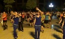 江苏滨海神韵队数百人共舞现场实录 广场舞舞动中国
