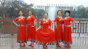 安徽滁州恋红颜广场舞《我的九寨》背面演示及分解教学 编舞小琴