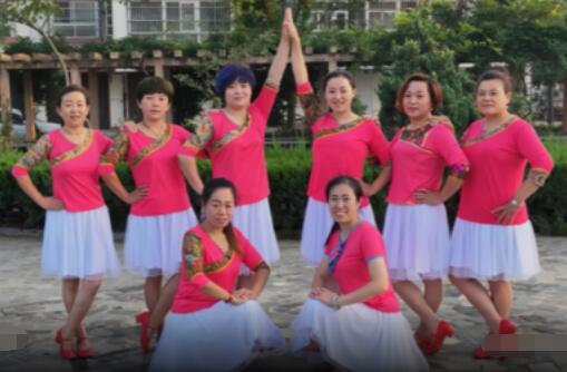 乐在舞中舞蹈队广场舞《红枣树》恰恰版简单32步 背面演示及分解教学