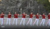 厦门梅梅广场舞《多年以后》演示和分解动作教学 编舞梅梅