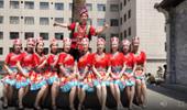 杨光广场舞《幸福的歌儿唱起来》原创圈圈舞 演示和分解动作教学