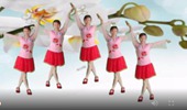 黄秋萍广场舞《飘雪的季节更想你》自由步子舞32步 演示和分解动作教学 编舞