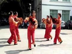 漓江飞舞广场舞《喜鹊报喜》7人变队形 演示和分解动作教学 编舞青春飞舞