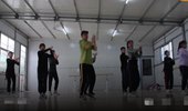 Yes舞蹈广场舞《奔跑十八岁》演示和分解动作教学 编舞延楠