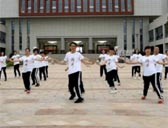 好日子健身舞蹈队《澎湃》原创大众广场舞 正面演示 背面演示 分解教学