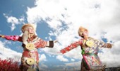 山东学文广场舞《今生相爱》藏族风格 演示和分解动作教学 编舞学文