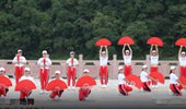 茉莉广场舞《中国梦》14人变队形扇子舞 演示和分解动作教学 编舞茉莉
