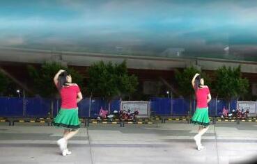 赣州康康广场舞《车站》慢三步 演示和分解动作教学 编舞康康