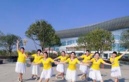 江西余干荣儿广场舞《毛主席的光辉》藏族风格舞蹈 背面演示及分解教学
