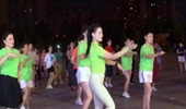 青青世界广场舞 初级鬼步舞《莲花亭》跟风跳一曲含分解动作教学