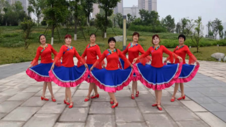 凤凰六哥广场舞《爱在思金拉措》原创藏族舞团队版