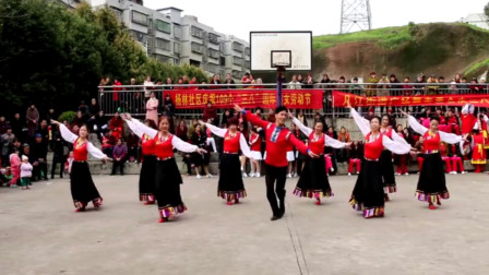 大叔跳最美的舞蹈《最美西藏》