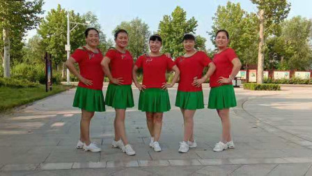 燕子青春姐妹广场舞《对面的小姐姐》火爆网红32步舞蹈含分解教学团队版