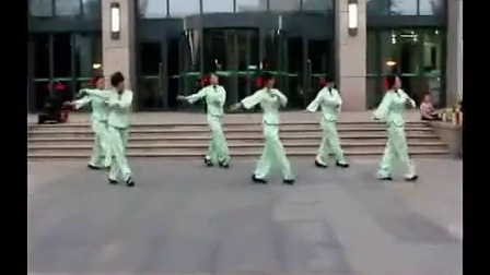 糖豆广场舞课堂第二季妮子广场舞《江南style》