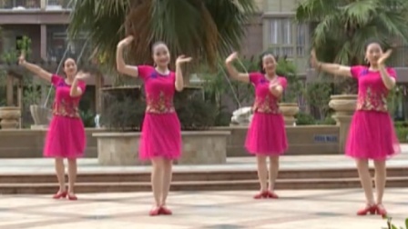糖豆广场舞课堂第二季杨丽萍广场舞《美丽姑娘花一样》超受人们喜爱的广场舞