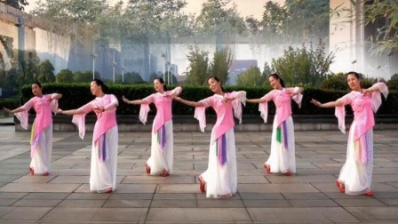 糖豆广场舞课堂第二季新疆维族广场舞非常优美跳出了新疆舞的味道