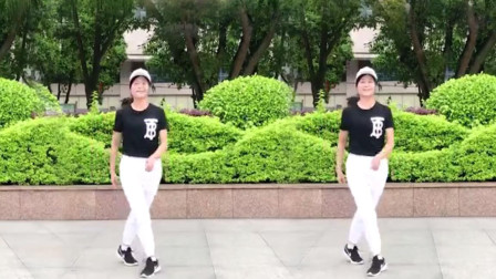广州太和珍姐广场舞《成全我吧》双人对跳32步经典舞步
