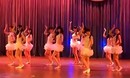 外交学院2014汇报演出 小苹果舞台版 美女小短裙热舞